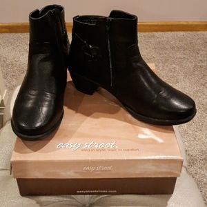 NIB booties